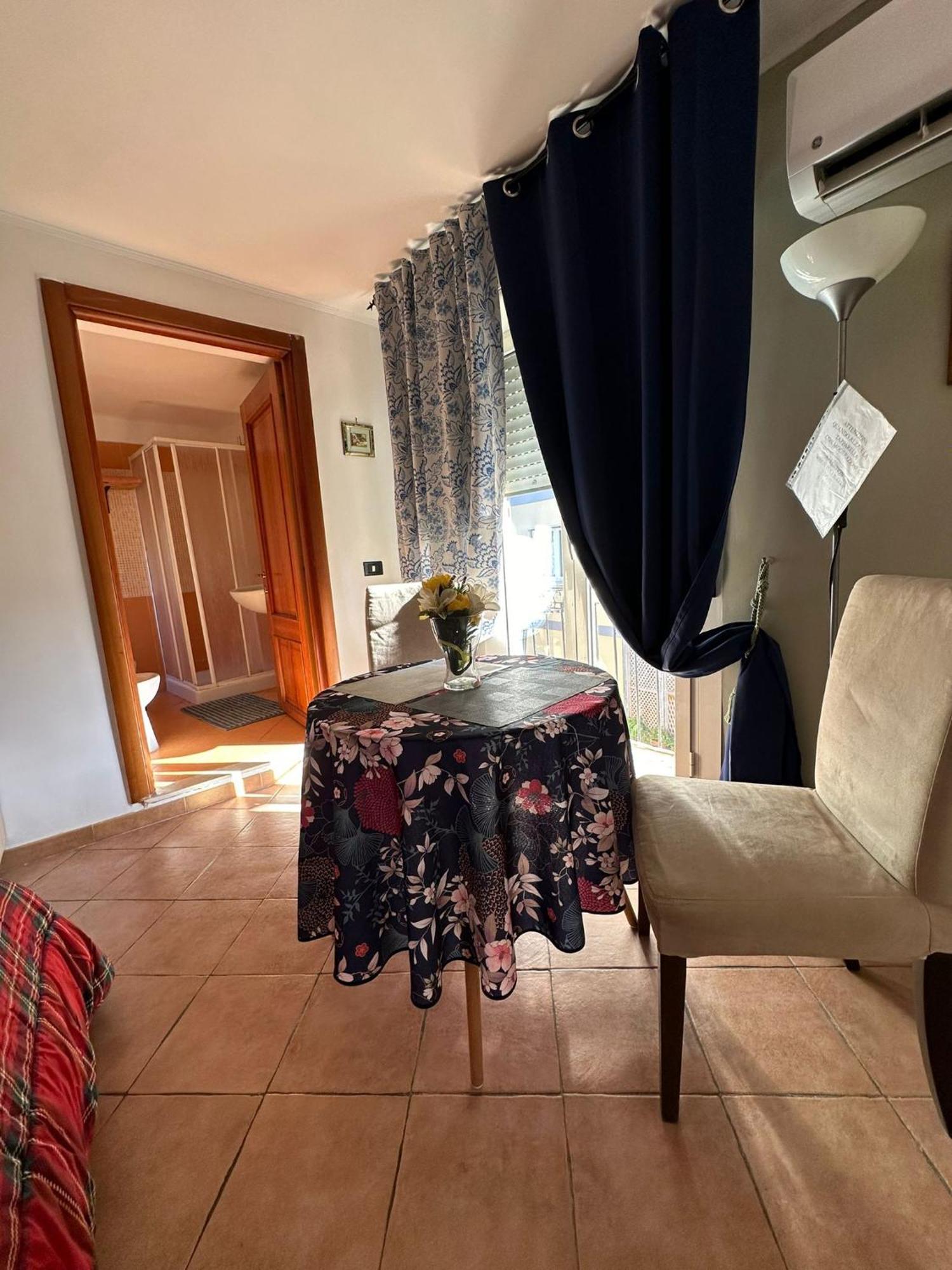 Maison Romantique Naples Luaran gambar