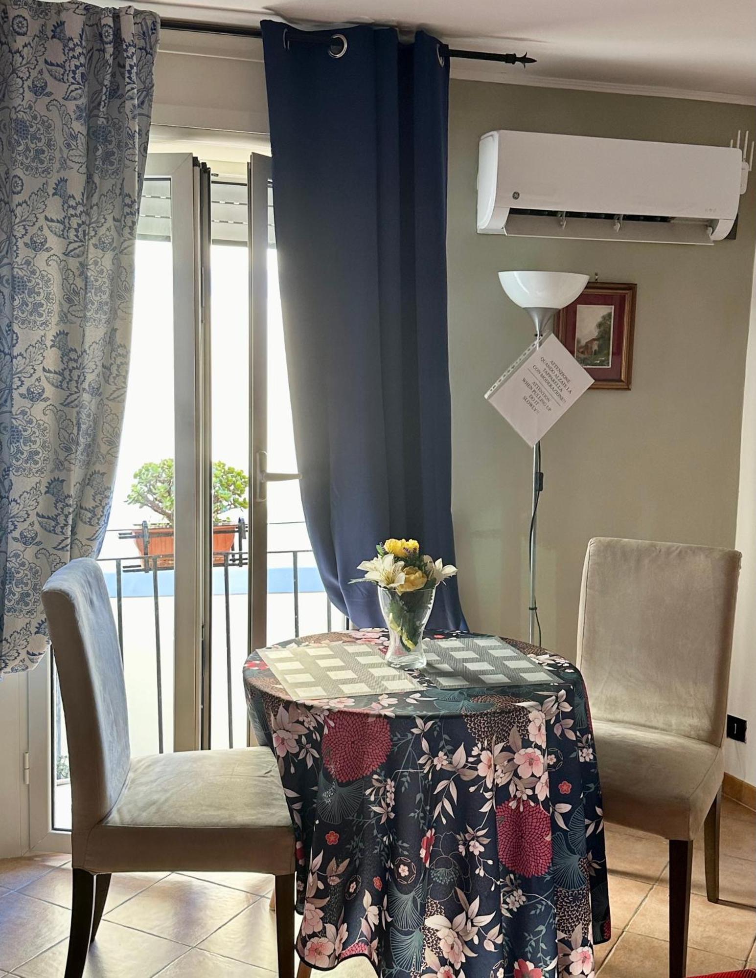 Maison Romantique Naples Luaran gambar